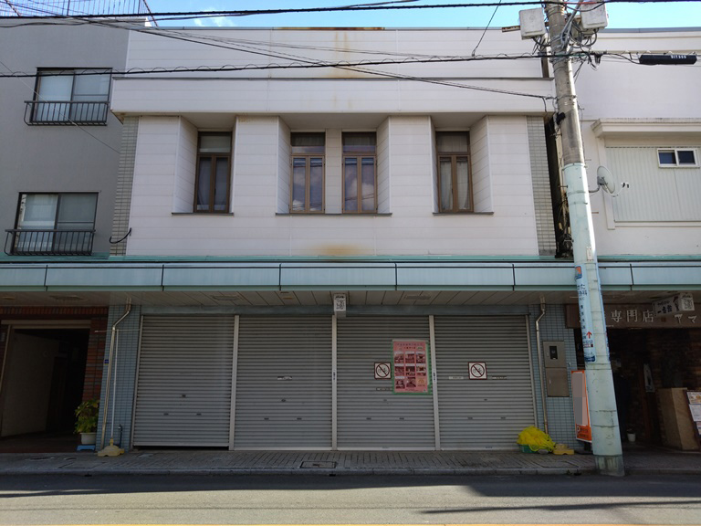 静岡県伊東市銀座元町 ～店舗併用住宅～の土地情報です。